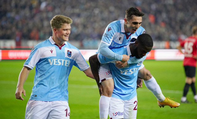 Son 11 sezonun en çok gol atan ve en az gol yiyen Trabzonspor’u