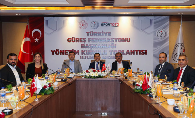 Türkiye Güreş Federasyonu'nda yeni yönetimin görev dağılımı yapıldı