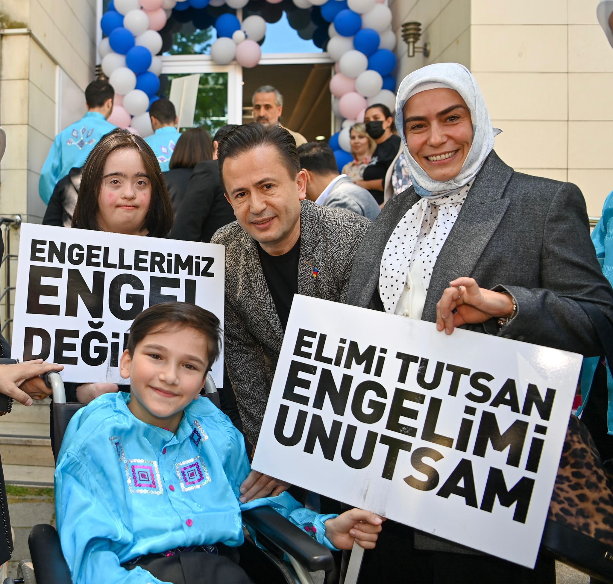 Engelliler Haftası’nda Tuzla’da Açıldı  BU SERGİ ÇOK ÖZEL