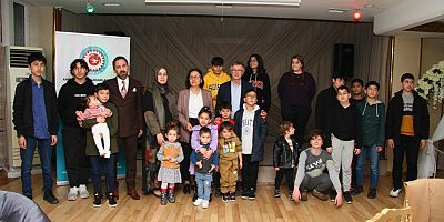 AHİSİAD YETİM VE DEPREMZEDE  ÇOCUKLARA İFTAR VERDİ