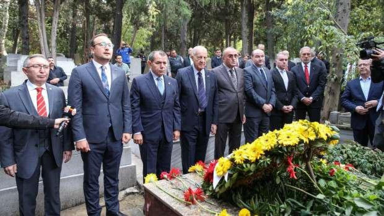 Ali Sami Yen, mezarı başında anıldı