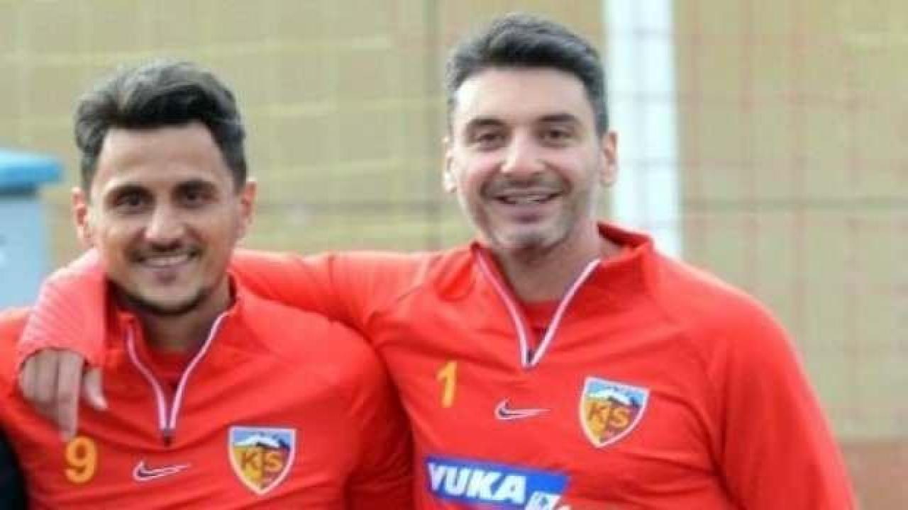Kayserispor'da Mustafa Pektemek ve Cenk Gönen kalıyor