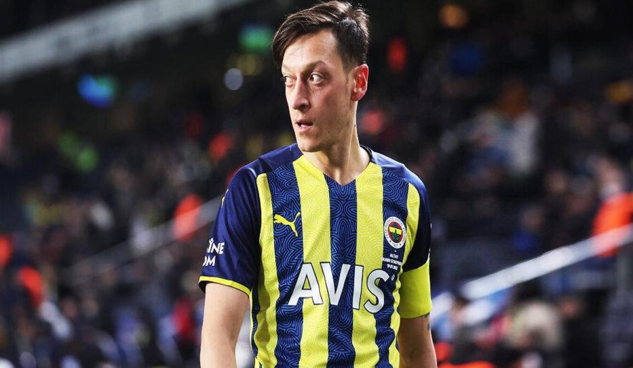 Mesut Özil'den Katar iddialarına cevap!