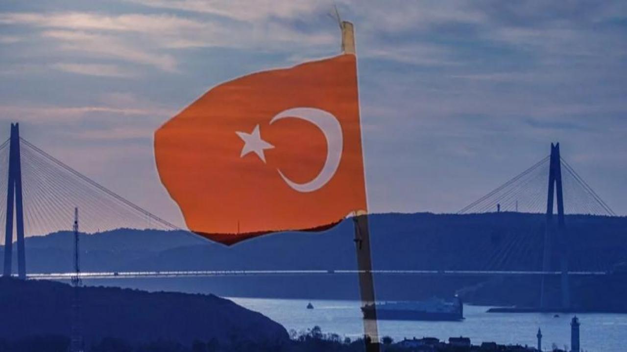 Süveyş Kanalı'nı örnek gösterdiler: Benzer bir krizi yönetebilecek tek ülke Türkiye'dir
